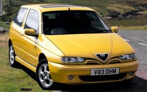 Alfa Romeo 145 1999 года (UK)
